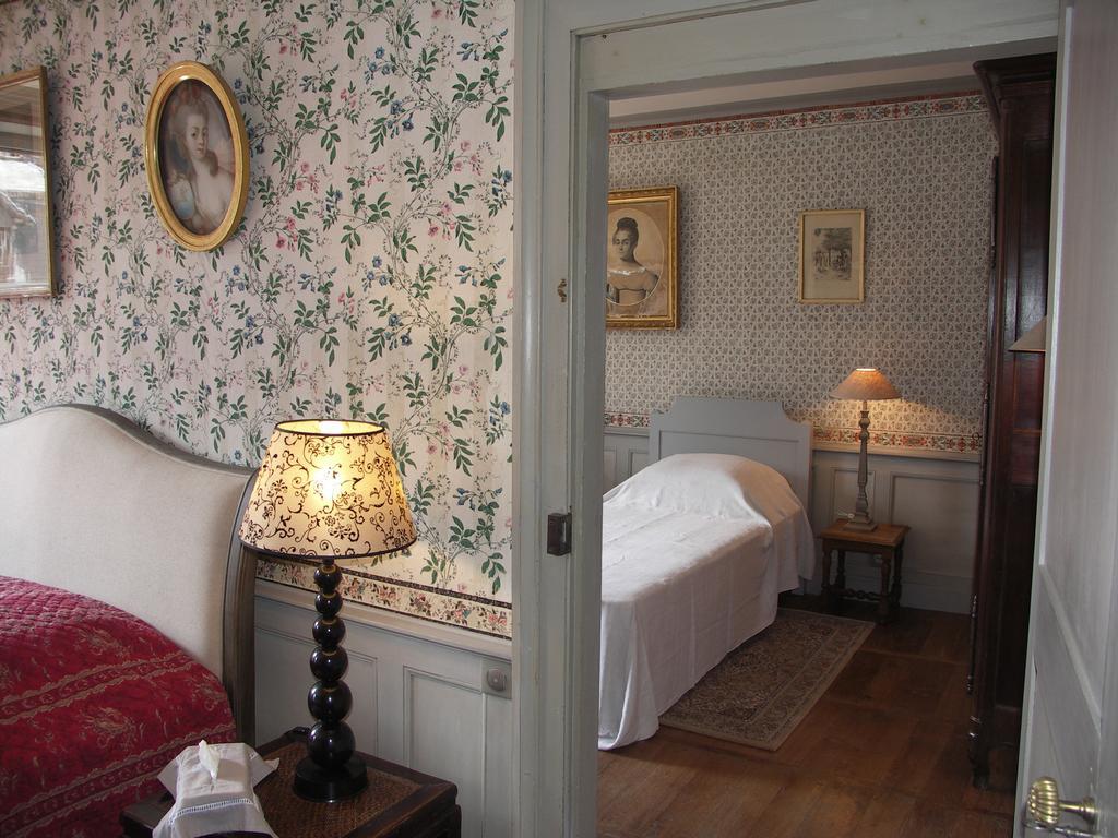 Chateau De Crocq - Chambres D'Hotes De Charme Ruang foto
